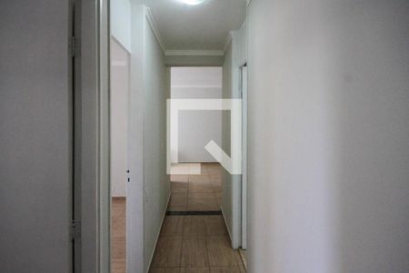 Corredor de apartamento para alugar com 3 quartos, 65m² em Vila Ema , São Paulo