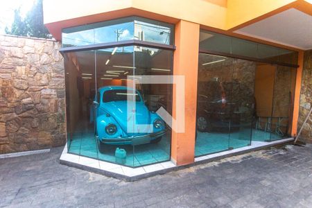 Casa à venda com 316m², 3 quartos e 7 vagasQuintal