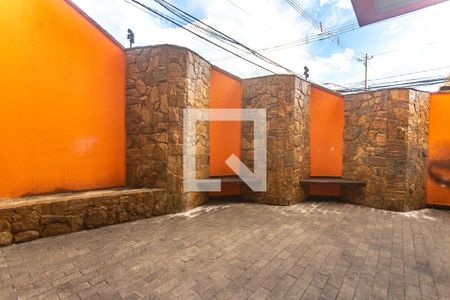 Casa à venda com 316m², 3 quartos e 7 vagasQuintal