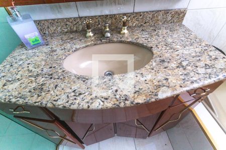 Casa à venda com 316m², 3 quartos e 7 vagasBanheiro suíte 3