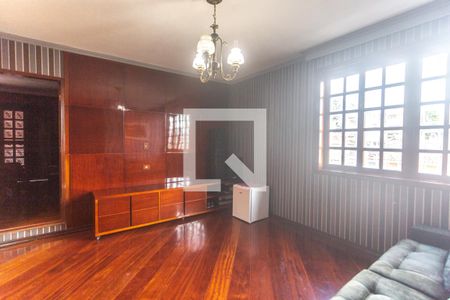 Casa à venda com 316m², 3 quartos e 7 vagasSala de TV