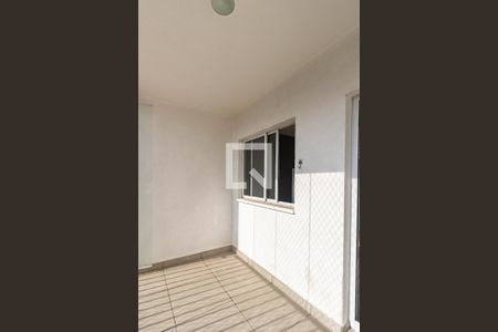 Apartamento à venda com 64m², 2 quartos e 1 vagaSacada