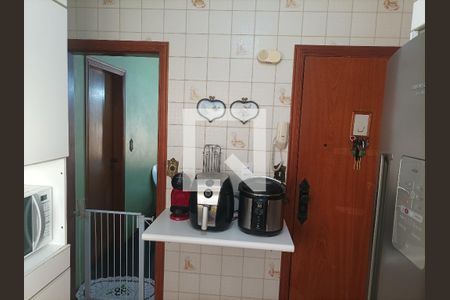Apartamento à venda com 72m², 3 quartos e 2 vagasCozinha