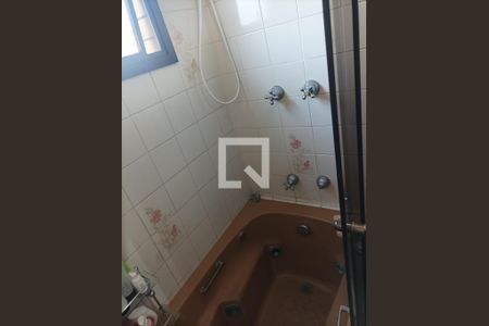 Apartamento à venda com 72m², 3 quartos e 2 vagasBanheiro 02 suíte