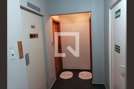 Apartamento à venda com 72m², 3 quartos e 2 vagasHall de entrada