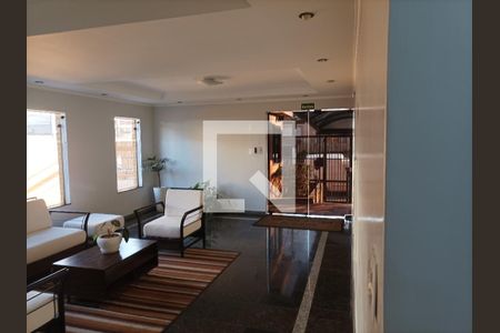 Apartamento à venda com 72m², 3 quartos e 2 vagasHall social