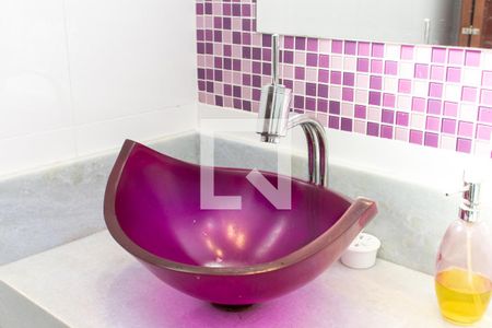 Casa à venda com 400m², 4 quartos e 4 vagasBanheiro da Suíte 1