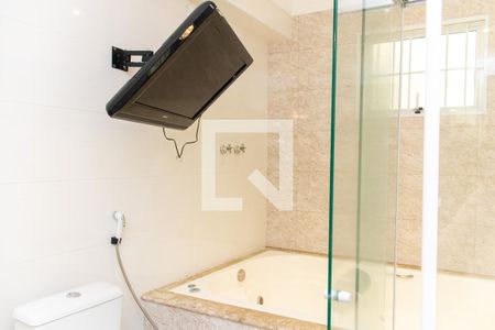 Casa à venda com 400m², 4 quartos e 4 vagasBanheiro da Suíte 3