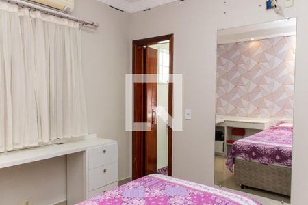 Casa à venda com 400m², 4 quartos e 4 vagasSuíte 1