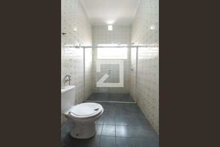 Casa para alugar com 250m², 5 quartos e 3 vagasBanheiro