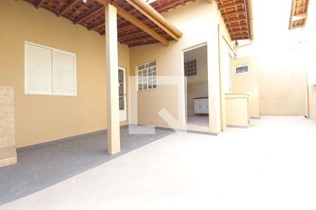 Edícula - Quintal de casa para alugar com 5 quartos, 250m² em Vila Lemos, Campinas