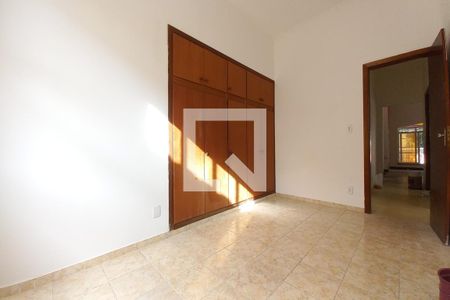 Casa para alugar com 250m², 5 quartos e 3 vagasQuarto 3 - Suíte