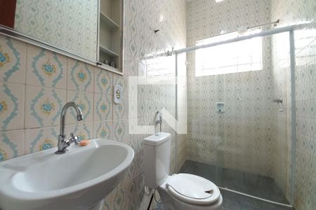 Banheiro de casa para alugar com 5 quartos, 250m² em Vila Lemos, Campinas