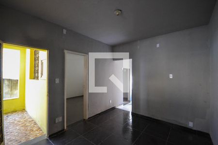 Sala de casa para alugar com 1 quarto, 117m² em Chacrinha, Nova Iguaçu