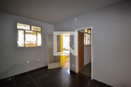 Sala de casa para alugar com 1 quarto, 117m² em Chacrinha, Nova Iguaçu