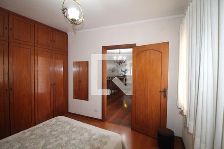 Casa à venda com 380m², 5 quartos e 8 vagasQuarto 2  