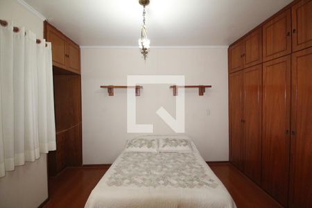 Casa à venda com 380m², 5 quartos e 8 vagasQuarto 2  