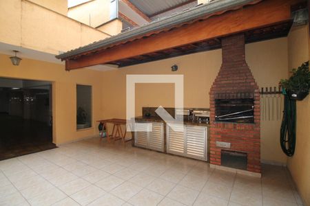 Casa à venda com 380m², 5 quartos e 8 vagasChurrasqueira