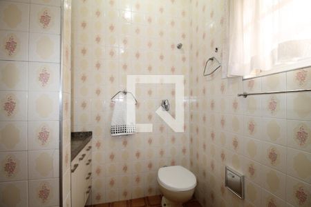 Casa à venda com 380m², 5 quartos e 8 vagasBanheiro Social