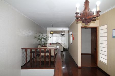 Casa à venda com 380m², 5 quartos e 8 vagasSala de Estar e Jantar 