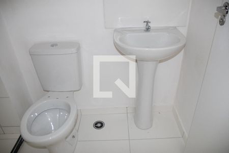 Apartamento à venda com 41m², 2 quartos e 1 vaga Apartamento à venda com 41m², 2 quartos e 1 vagaBanheiro