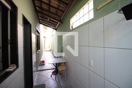 Casa à venda com 200m², 3 quartos e 2 vagasÁrea de Serviço