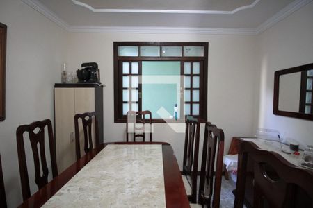 Casa à venda com 200m², 3 quartos e 2 vagasCopa