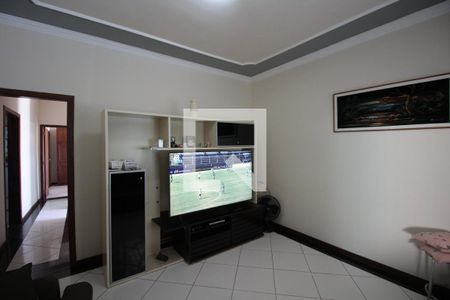 Sala de casa à venda com 3 quartos, 200m² em Jardim Leblon, Belo Horizonte