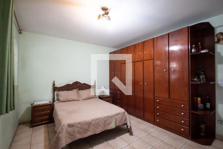 Suíte de casa à venda com 3 quartos, 212m² em Santa Maria, Osasco