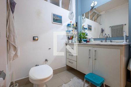 Apartamento à venda com 117m², 2 quartos e 1 vaga Apartamento à venda com 117m², 2 quartos e 1 vagaBanheiro