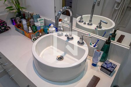 Suíte - Banheiro de apartamento para alugar com 2 quartos, 117m² em Paraíso, São Paulo