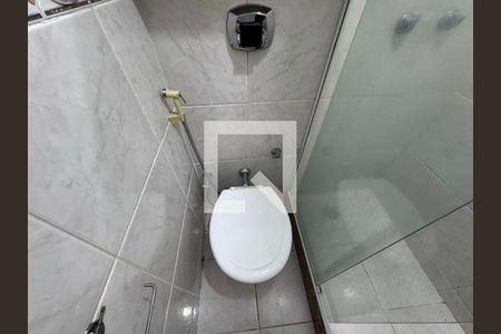 Suíte - Banheiro de apartamento para alugar com 2 quartos, 60m² em Barra da Tijuca, Rio de Janeiro