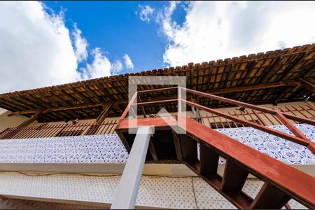 Casa à venda com 400m², 6 quartos e 2 vagasCasa 2 - Escada