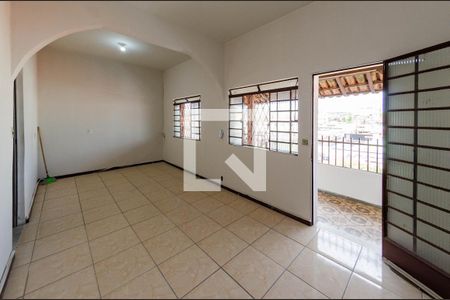 Casa à venda com 400m², 6 quartos e 2 vagasCasa 2 - Sala