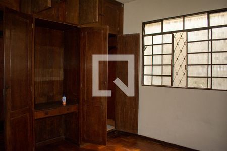 Casa à venda com 400m², 6 quartos e 2 vagasQuarto 4