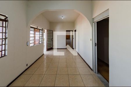 Casa à venda com 400m², 6 quartos e 2 vagasCasa 2 - Sala