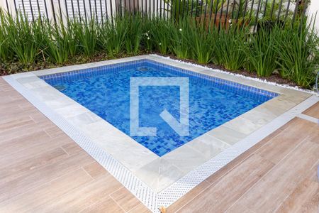 Apartamento à venda com 34m², 1 quarto e sem vaga Apartamento à venda com 34m², 1 quarto e sem vagaÁrea comum - Piscina