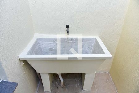 Apartamento à venda com 77m², 2 quartos e sem vaga Apartamento à venda com 77m², 2 quartos e sem vagaÁrea de Serviço