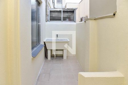 Apartamento à venda com 77m², 2 quartos e sem vaga Apartamento à venda com 77m², 2 quartos e sem vagaÁrea de Serviço