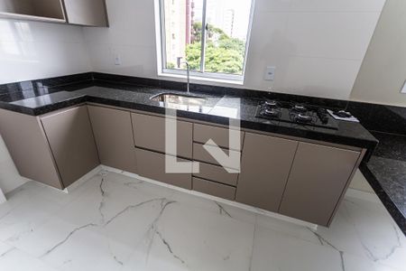 Apartamento para alugar com 111m², 2 quartos e 2 vagas Apartamento para alugar com 111m², 2 quartos e 2 vagasArmário da Cozinha