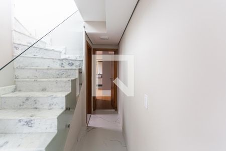 Corredor de apartamento para alugar com 2 quartos, 111m² em Serra, Belo Horizonte