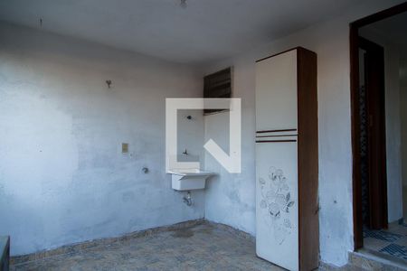 Casa para alugar com 30m², 1 quarto e sem vagaQuintal e Área de Serviço