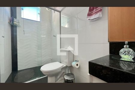 Casa à venda com 105m², 3 quartos e 1 vaga Casa à venda com 105m², 3 quartos e 1 vagaBanheiro