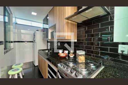 Casa à venda com 105m², 3 quartos e 1 vaga Casa à venda com 105m², 3 quartos e 1 vagaCozinha