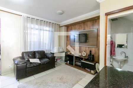 Sala de casa à venda com 2 quartos, 115m² em Diamante, Belo Horizonte