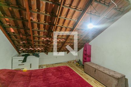 Casa de condomínio à venda com 65m², 2 quartos e 1 vagaSotão