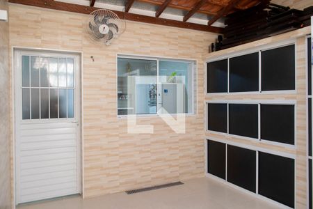 Casa à venda com 115m², 2 quartos e 1 vaga Casa à venda com 115m², 2 quartos e 1 vagaVaranda/Área de serviço