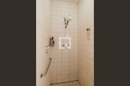 Casa à venda com 170m², 4 quartos e 5 vagasBanheiro 2