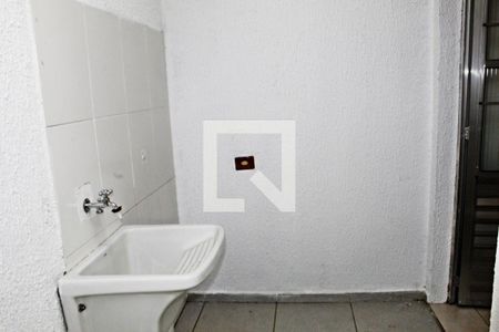 Casa de condomínio para alugar com 60m², 2 quartos e 1 vagaÁrea de Serviço
