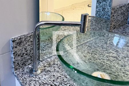 Casa para alugar com 230m², 4 quartos e 3 vagasBanheiro